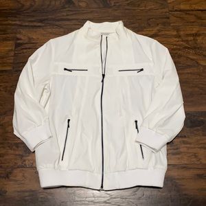 Chico’s Zenergy white jacket size 2